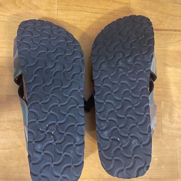 Camo Birkies by Birkenstock Strappy Footbed Sandals W 7 - Picture 7 of 8